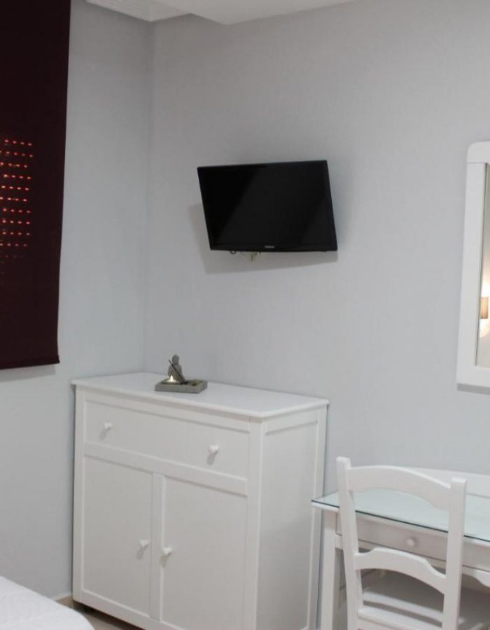 hotel-los-palacios-formentera-del-segura-habitacion-doble-dos-camas-_5_